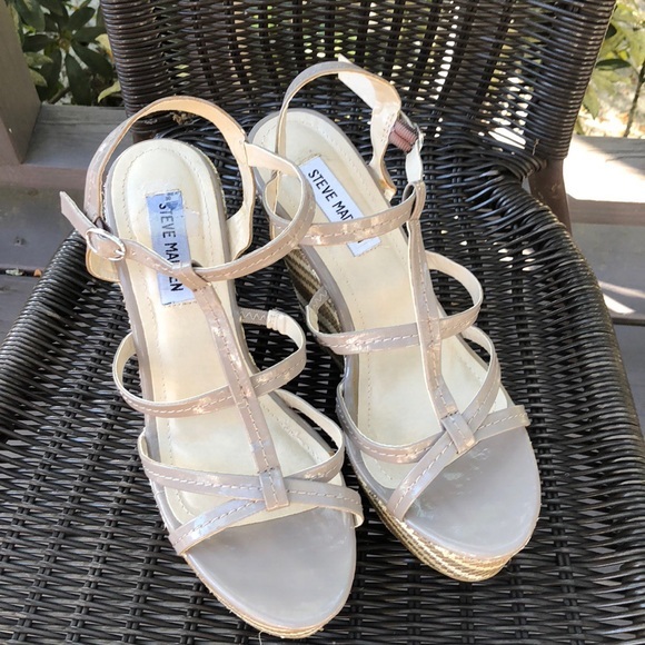 Steve Madden women’s taupe platform sandals - Picture 2 of 6
